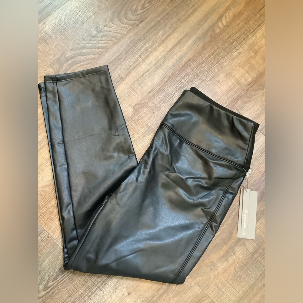 Soft surroundings faux leather leggings Black ps 6-8